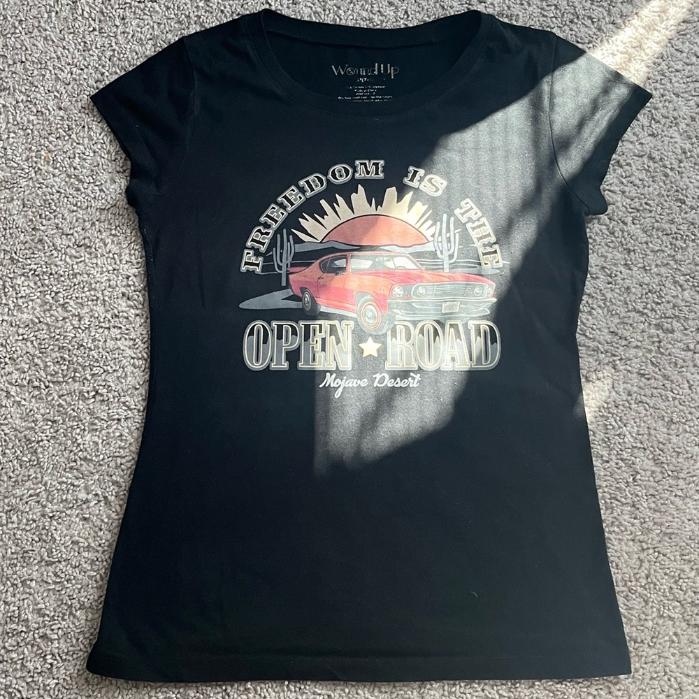 Wound Up Black Pink Graphic Fitted Tee